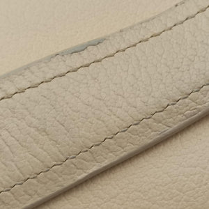 Pre-owned Christian Dior D charm ivory Leather handbag | stylenewstar