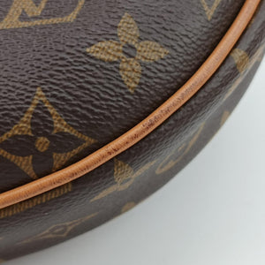Pre-owned Louis Vuitton LOOP Brown×Beige Monogram Canvas M81098 shoulderbag | stylenewstar