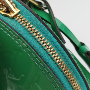 Secondhand Louis Vuitton Alma BB Blue Lagon Vernis M91696 shoulderbag | stylenewstar