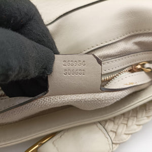 Pre-owned Gucci Tassel Handmade Medium Flap White Leather 263954 shoulderbag | stylenewstar