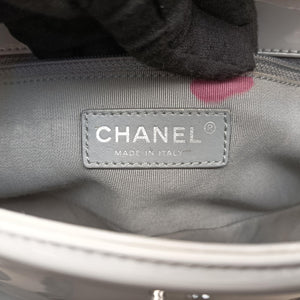 Pre-owned Chanel BOY CHANEL Grey Patent Leather A67018 shoulderbag | stylenewstar