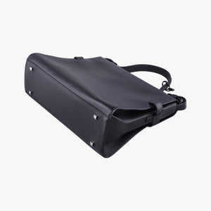 Secondhand Delvaux Tampete Black Leather shoulderbag | stylenewstar