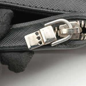 Pre-owned Prada Triangle Logo Plate Black Saffiano Leather handbag | stylenewstar
