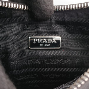 Pre-owned Prada Re-Edition Black Patent leather shoulderbag | stylenewstar