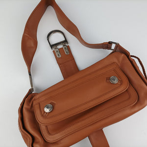 Secondhand Christian Dior D Logo Hobo Brown leather shoulderbag | stylenewstar