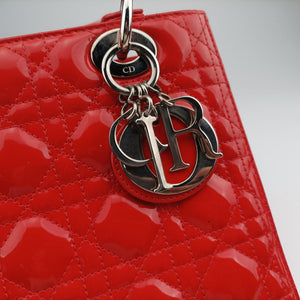 Pre-owned Christian Dior Lady Dior Red patent shoulderbag | stylenewstar