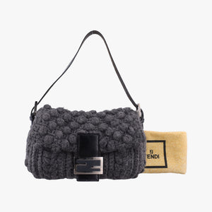 Pre-owned Fendi Baguette Grey Wool × Leather 16 160 shoulderbag | stylenewstar
