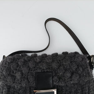 Pre-owned Fendi Baguette Grey Wool × Leather 16 160 shoulderbag | stylenewstar