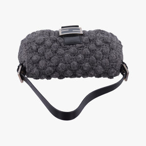 Pre-owned Fendi Baguette Grey Wool × Leather 16 160 shoulderbag | stylenewstar