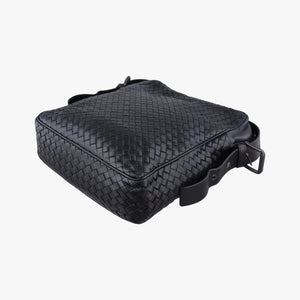 Pre-owned Bottega Veneta Intrecciato Black lambskin shoulderbag | stylenewstar
