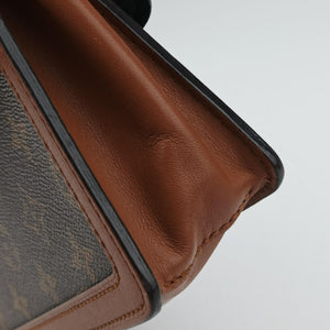 Pre-owned Louis Vuitton DAUPHINE brown monogram reverse M44586 bum bag/waist bag | stylenewstar