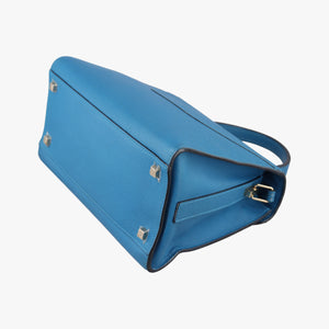 Pre-owned Valextra Iside Blue Calfskin shoulderbag | stylenewstar