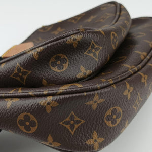 Vintage Louis Vuitton MULTI POCHETTE ACCESSOIRES Brown × Khaki Monogram Canvas M44840 shoulderbag | stylenewstar