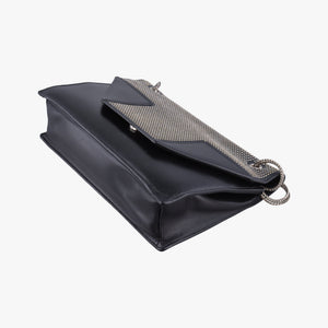 Pre-owned Yves Saint Laurent Betty Black Leather 315680 shoulderbag | stylenewstar