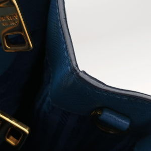 Secondhand Prada Galleria Blue×Navy SAFFIANO Leather B2274C shoulderbag | stylenewstar