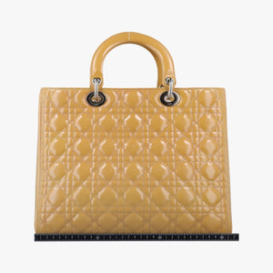 Pre-owned Christian Dior Lady Dior Beige Patent shoulderbag | stylenewstar