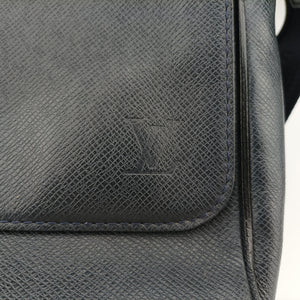 Secondhand Louis Vuitton Roman MM Bolreal Taiga M32624 shoulderbag | stylenewstar