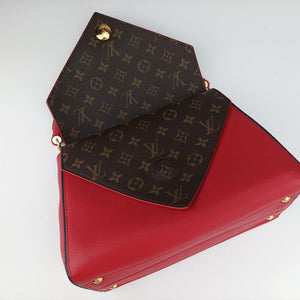 Secondhand Louis Vuitton DOUBLE V ruby Monogram Canvas ácalf leather M54624 shoulderbag | stylenewstar