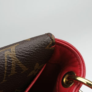 Secondhand Louis Vuitton DOUBLE V ruby Monogram Canvas ácalf leather M54624 shoulderbag | stylenewstar