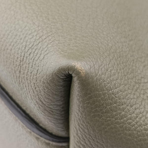 Pre-owned TODS T Timeless Green Leather shoulderbag | stylenewstar