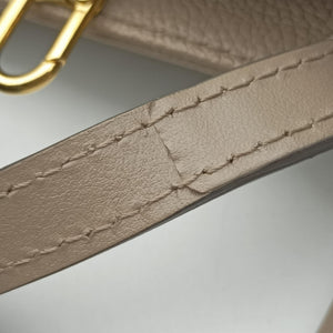 Secondhand Louis Vuitton OntheGo MM Beige Monogram Empreinte M45607 shoulderbag | stylenewstar