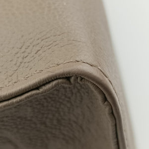 Secondhand Louis Vuitton OntheGo MM Beige Monogram Empreinte M45607 shoulderbag | stylenewstar