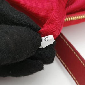Pre-owned Prada Triangle Logo Red nylon shoulderbag | stylenewstar