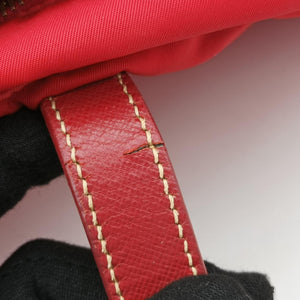 Pre-owned Prada Triangle Logo Red nylon shoulderbag | stylenewstar