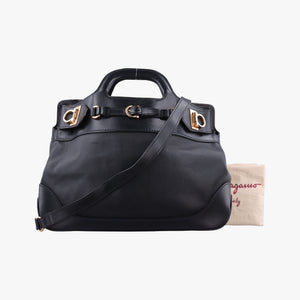 Vintage Ferragamo Wanda Black Leather shoulderbag | stylenewstar