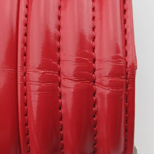 Secondhand Chanel BOY CHANEL Red Patent Leather A67086 shoulderbag | stylenewstar