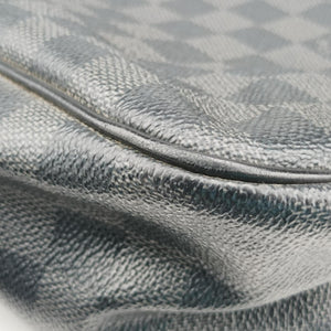 Pre-owned Louis Vuitton DANIEL MM Noir Damier GRAPHITE N58029 shoulderbag | stylenewstar