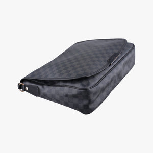 Pre-owned Louis Vuitton DANIEL MM Noir Damier GRAPHITE N58029 shoulderbag | stylenewstar