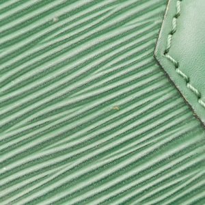 Pre-owned Louis Vuitton Alma GM green epi M40627 handbag | stylenewstar