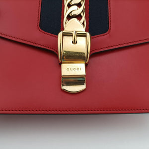 Pre-owned Gucci Sylvie Red×navy Leather 421882 shoulderbag | stylenewstar