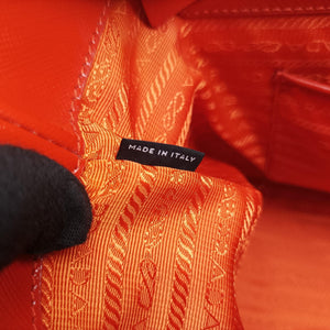 Pre-owned Prada Galleria Orange SAFFIANO Leather BN2316 shoulderbag | stylenewstar