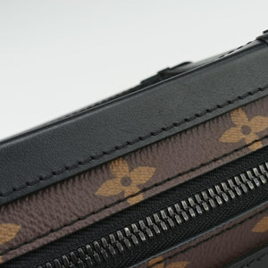Pre-owned Louis Vuitton Vertical Soft Trunk brown×Noir Monogram Toughtage M45044 shoulderbag | stylenewstar