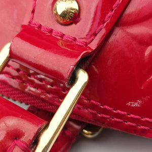 Secondhand Louis Vuitton Alma PM pomme d'amour Vernis M90096 handbag | stylenewstar