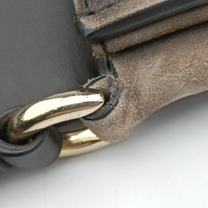 Secondhand Ferragamo Margot Grey×Taupe Mixed Suede × leather shoulderbag | stylenewstar
