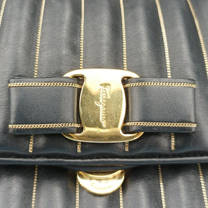 Pre-owned Ferragamo Vara Logo Ribbon Stripe Black Leather shoulderbag | stylenewstar
