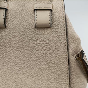 Pre-owned Loewe Hammock Beige Leather handbag | stylenewstar