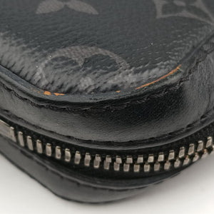 Pre-owned Louis Vuitton Trio Messenger black Monogram Eclipse Reverse M69443 shoulderbag | stylenewstar