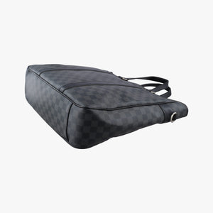 Secondhand Louis Vuitton TADAO Noir Damier Graphite N51192 shoulderbag | stylenewstar