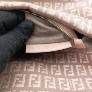 Pre-owned Fendi Zucchino Baguette Pink canvas 8BR003 handbag | stylenewstar