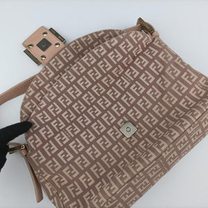 Pre-owned Fendi Zucchino Baguette Pink canvas 8BR003 handbag | stylenewstar