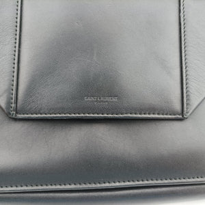 Pre-owned Yves Saint Laurent BETTY Black Leather 314515 shoulderbag | stylenewstar