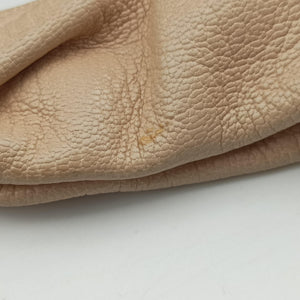 Pre-owned Yves Saint Laurent Mombasa Beige Leather 122245 handbag | stylenewstar