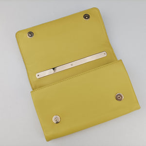 Pre-owned Valentino Rockstud Va Va Voom Yellow Leather shoulderbag | stylenewstar