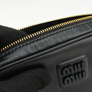 Pre-owned Miu Miu Logo belt Black leather bum bag/waist bag | stylenewstar