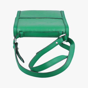 Pre-owned Gucci GG Embossed Messenger Bag Green Leather 625782 shoulderbag | stylenewstar