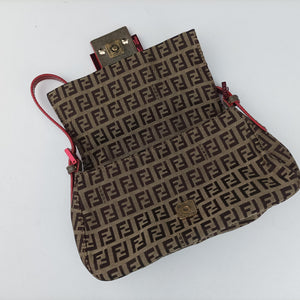 Pre-owned Fendi Baguette Camel Canvas 8BR180 handbag | stylenewstar